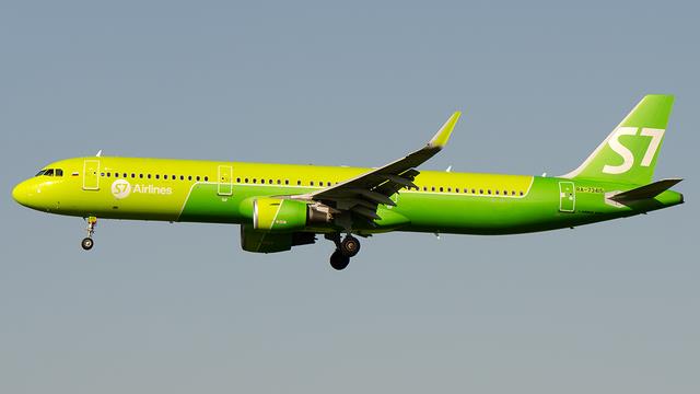 RA-73415:Airbus A321:S7 Airlines